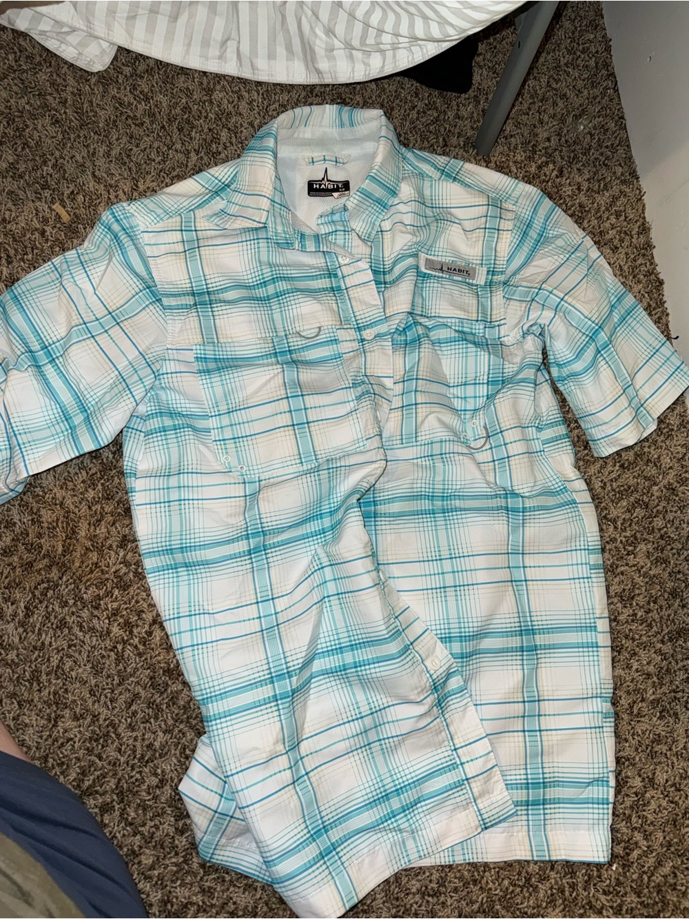 Habit Men’s Short-Sleeve Plaid Button-Down Shirt in White and Teal